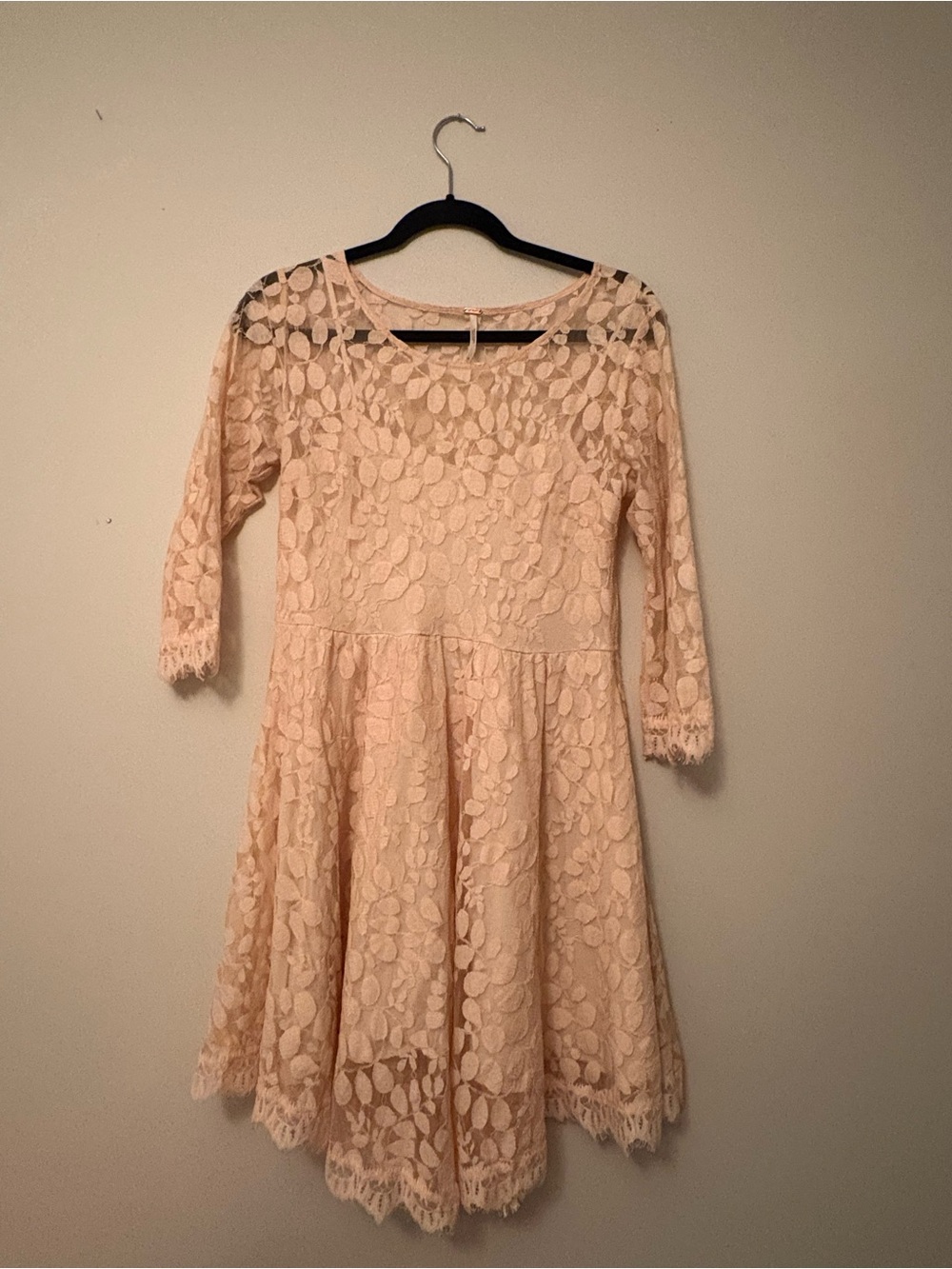 Free People Cream Lace Hi-Low Dress Size 6 Romantic Boho Cocktail Mini